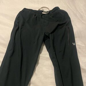 Vuori Men's Green Sunday Joggers EUC